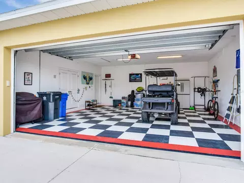 Exterior - 15721 Colding Loop, Wimauma, FL 33598 photo 7 of 15