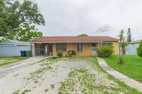 2703 W Saint Joseph St, Tampa, FL 33607