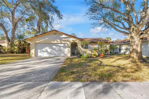 6825 Circlecreek Dr, Pinellas Park, FL 33781