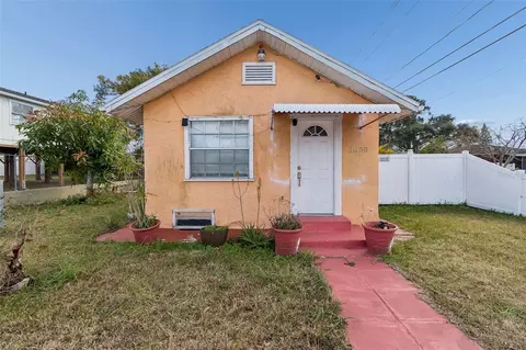 3030 W Frierson Ave, Tampa, FL 33614