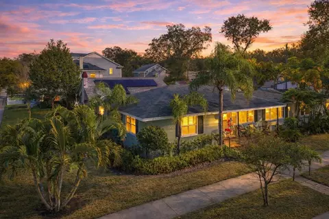 1529 12th St N, Saint Petersburg, FL 33704