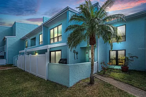 1 Windrush Blvd #51, Indian Rocks Beach, FL 33785