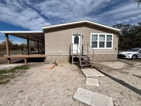 6001 Five Acre Rd, Plant City, FL 33565