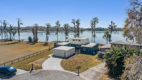 18200 Cypress Cove Ln, Lutz, FL 33549