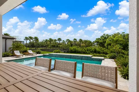 Exterior - 13113 Wildflower Meadow Dr, Riverview, FL 33579 photo 11 of 15
