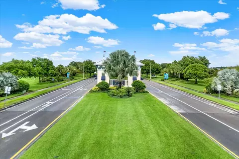 View/Area - 13113 Wildflower Meadow Dr, Riverview, FL 33579 photo 5 of 10
