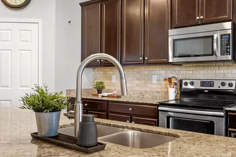 Kitchen - 2839 Maple Brook Loop, Lutz, FL 33558 photo 4 of 6