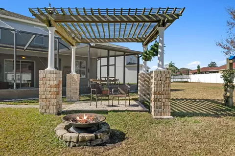 Exterior - 2839 Maple Brook Loop, Lutz, FL 33558 photo 7 of 16