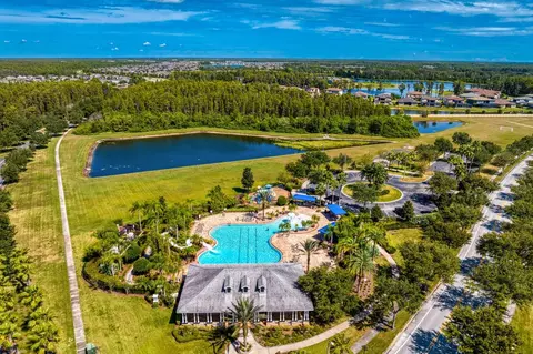 View/Area - 2839 Maple Brook Loop, Lutz, FL 33558 photo 7 of 12