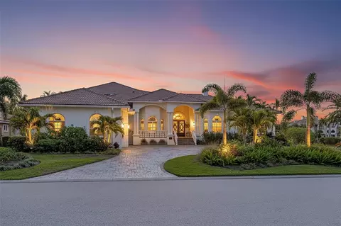5264 61st Ave S, Saint Petersburg, FL 33715