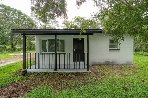 10411 N Woodmere Rd, Tampa, FL 33617