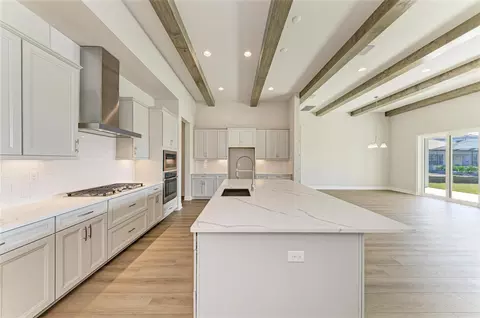 Kitchen - 10307 Ashaway Dr, Parrish, FL 34219 photo 3 of 6