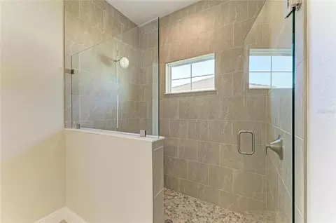 Bath - 10307 Ashaway Dr, Parrish, FL 34219 photo 2 of 6