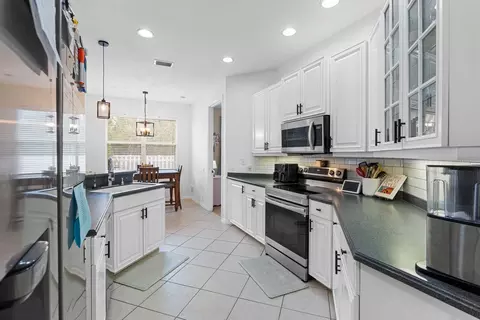 Kitchen - 3019 124th Ave E, Parrish, FL 34219 photo 1 of 4