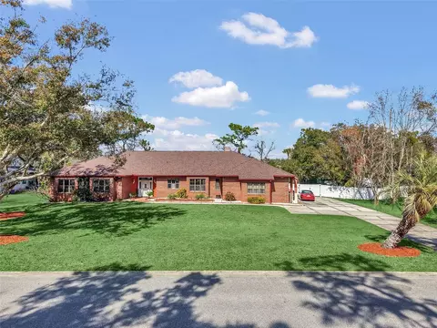 Exterior - 13607 2nd Ave E, Bradenton, FL 34212 photo 5 of 15