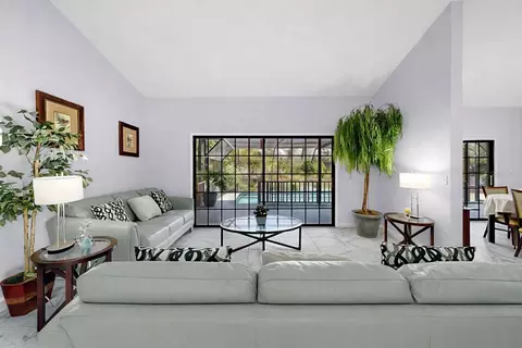 Living - 13607 2nd Ave E, Bradenton, FL 34212 photo 3 of 5