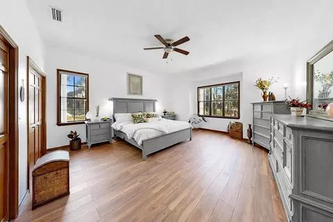 Bedroom - 13607 2nd Ave E, Bradenton, FL 34212 photo 1 of 7