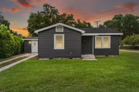 1160 Edgewood Dr, Lakeland, FL 33803
