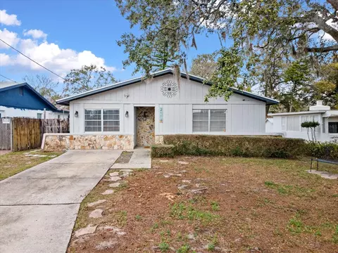 2113 W Perio St, Tampa, FL 33612