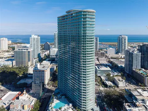 400 Central Ave #2205, Saint Petersburg, FL 33701