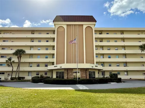 4650 Cove Cir #108, Saint Petersburg, FL 33708