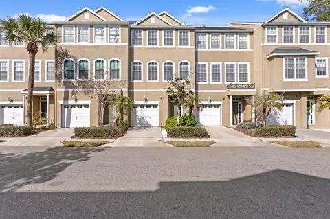 2917 Bayshore Pointe Dr, Tampa, FL 33611