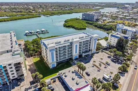19519 Gulf Blvd #202, Indian Shores, FL 33785