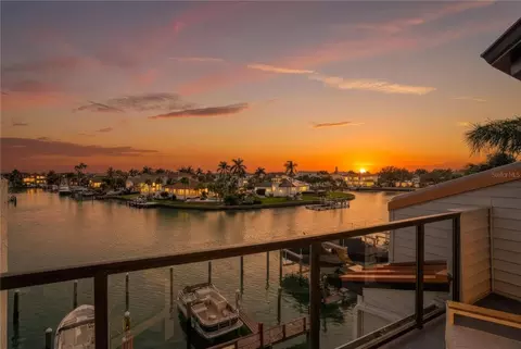 557 Pinellas Bayway S #311, Tierra Verde, FL 33715