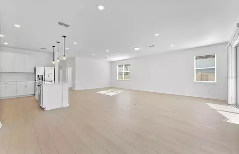 Living - 9839 Crescent Moon Dr, Riverview, FL 33578 photo 2 of 5