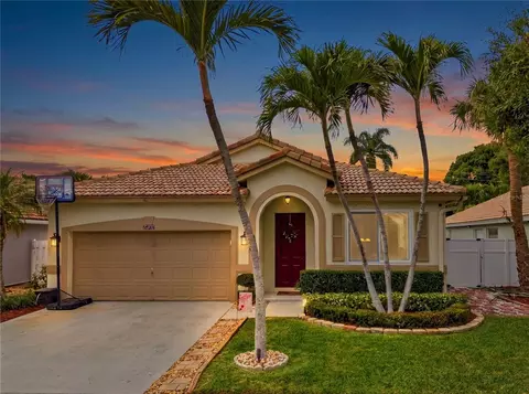 1049 Fosters Mill Rd, Boynton Beach, FL 33436