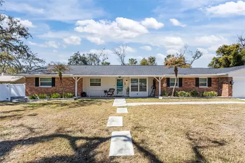 8821 Van Fleet Rd, Riverview, FL 33578
