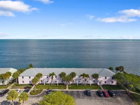 4842 Coquina Key Dr SE #B, Saint Petersburg, FL 33705