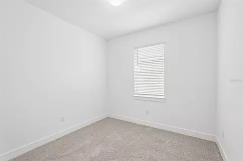 Bedroom - 9927 Johnson Oaks Gln, Parrish, FL 34219 photo 3 of 4