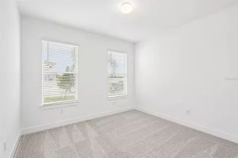 Bedroom - 9927 Johnson Oaks Gln, Parrish, FL 34219 photo 2 of 4