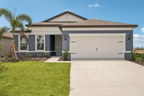 9927 Johnson Oaks Gln, Parrish, FL 34219