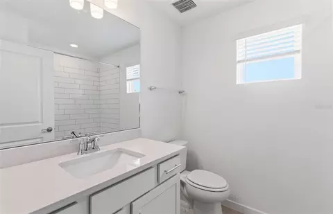 Bath - 7910 Palm Paradise Pl, Parrish, FL 34219 photo 3 of 3