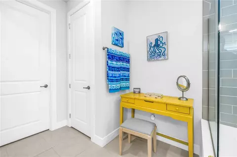 Bath - 8721 Ocean Tides Cv, Parrish, FL 34219 photo 5 of 6