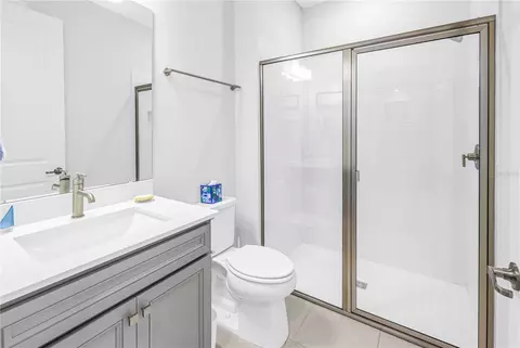 Bath - 8721 Ocean Tides Cv, Parrish, FL 34219 photo 6 of 6