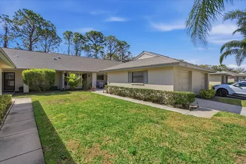 3272 Lori Ln, New Port Richey, FL 34655
