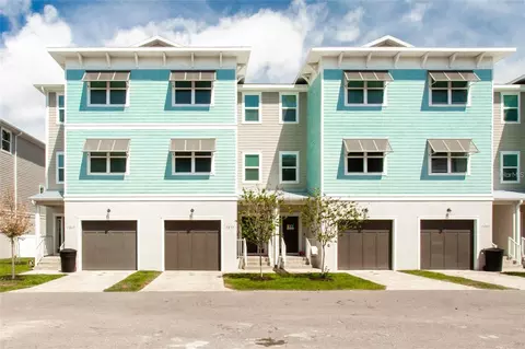 1273 Savona Dr NE, Saint Petersburg, FL 33702