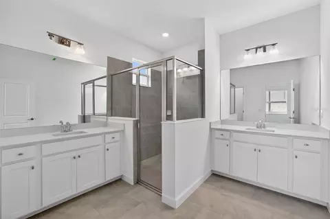Bath - 3205 Pineberry Xing, Parrish, FL 34219 photo 1 of 3