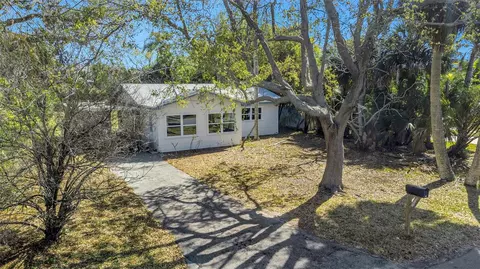 1820 Sutherland Dr W, Palm Harbor, FL 34683