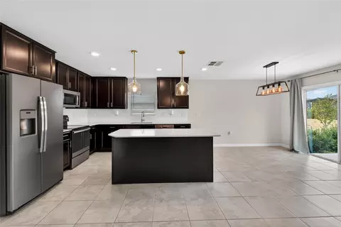 Kitchen - 4773 Magnetite Loop, Mount Dora, FL 32757 photo 1 of 3
