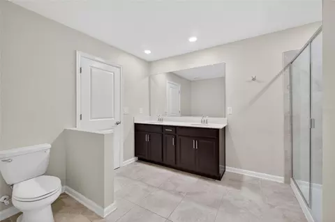 Bath - 4773 Magnetite Loop, Mount Dora, FL 32757 photo 2 of 3