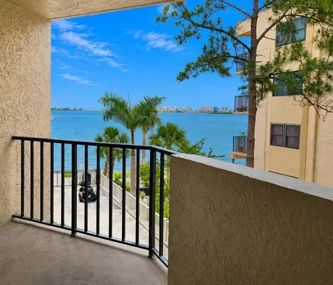 602 Lime Ave #203, Clearwater, FL 33756