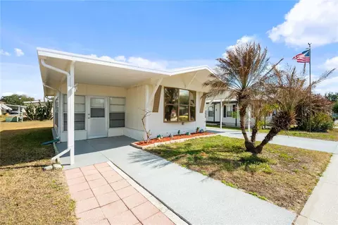 3824 Kim Dr, Wesley Chapel, FL 33543