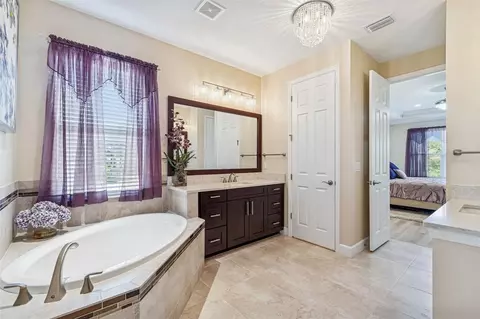 Bath - 7447 Lancaster Loop, Wesley Chapel, FL 33545 photo 7 of 9