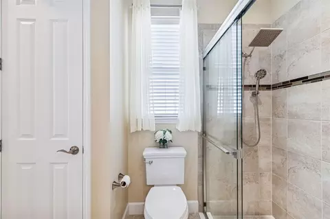 Bath - 7447 Lancaster Loop, Wesley Chapel, FL 33545 photo 4 of 9