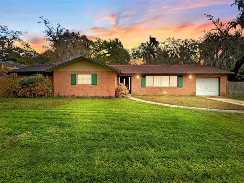 2006 Cricket Ln, Valrico, FL 33594