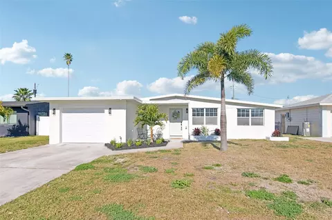 16006 Redington Dr, Redington Beach, FL 33708